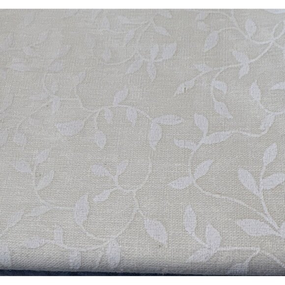 Ivory Cotton Fat Quarter Fabric 18x22" with Subtle Leaf Pattern for Quilting Cra - Picture 1 of 5